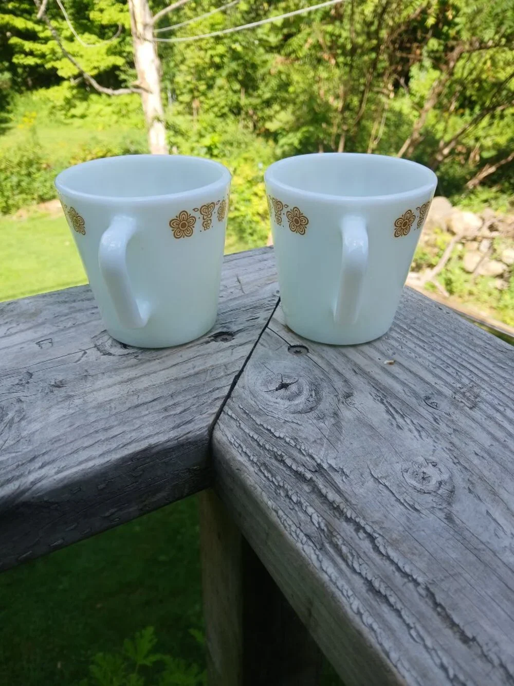 vintage pyrex white milk glass gold butterfly pattern coffee mugs made in USA